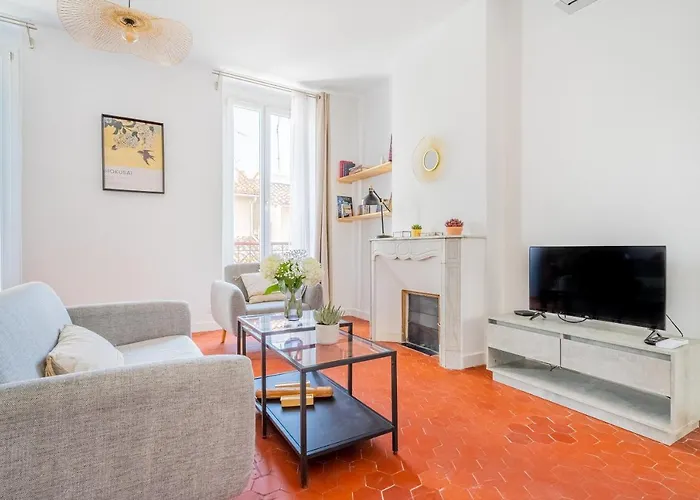 Elana - Bel Appartement Dans La Quartier Du Camas